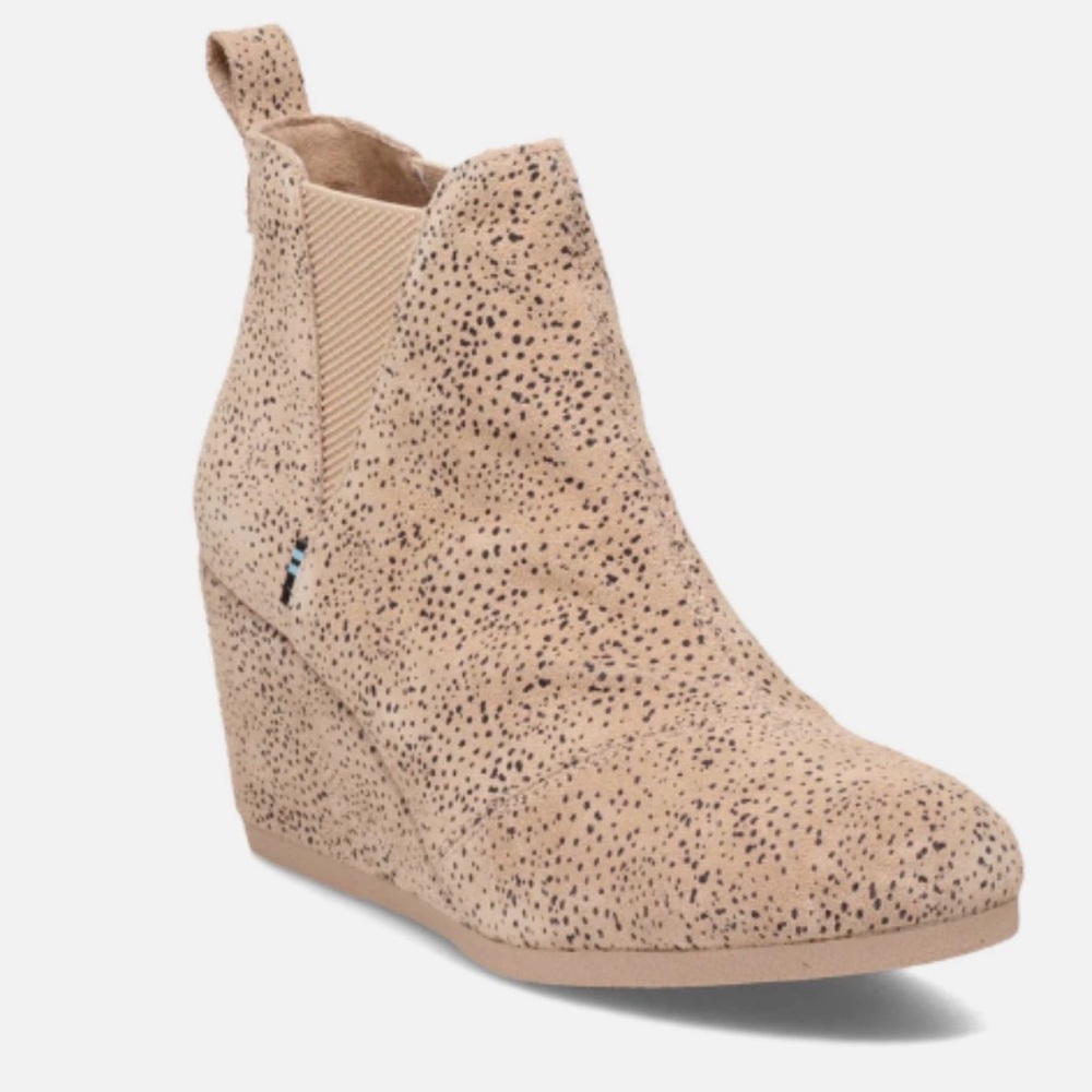 Toms Beige Speckled Suede Wedge Ankle Booties